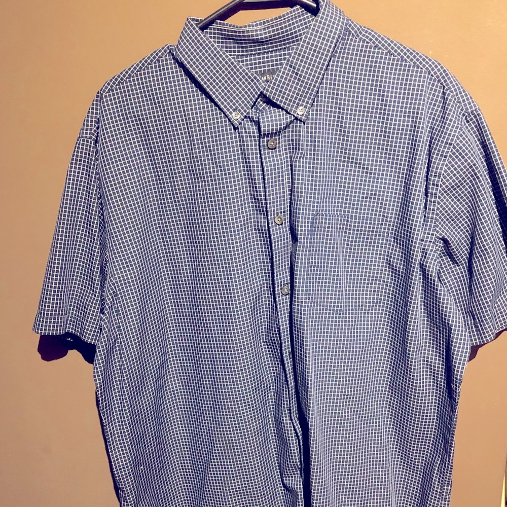 Van Heusen Short Sleeve button-up. XL